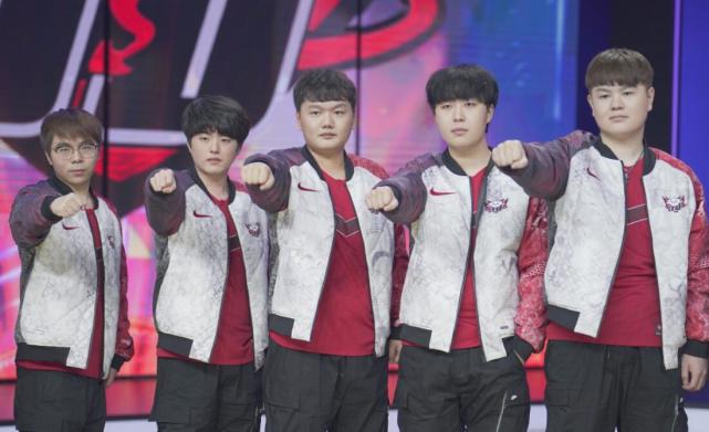 试图通过快 试图通过快