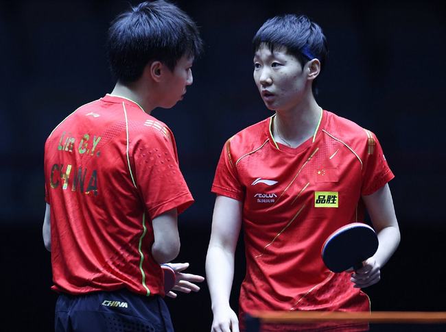 成为各界瞩 成为各界瞩